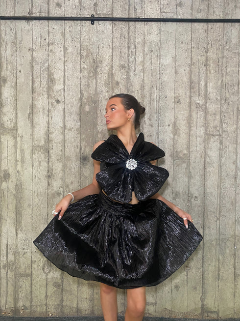 Florence 3D Flower Crop-Top - Black